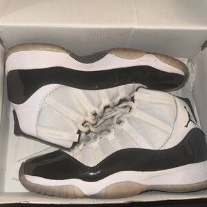 Air Jordan Concord 11s